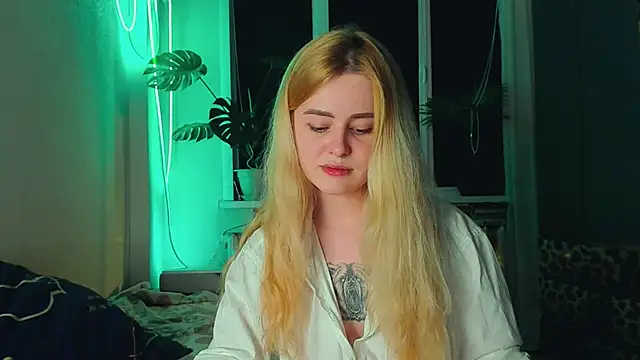 Snapshot of Alexa_Pirs chatting on 5, 3, 2025 Alexa Pirs online show from 5, 3, 2025