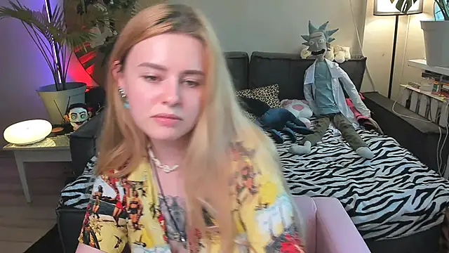 Alexa Pirs online show from 28, 6, 2026