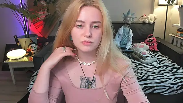 Alexa Pirs online show from 24, 7, 2026