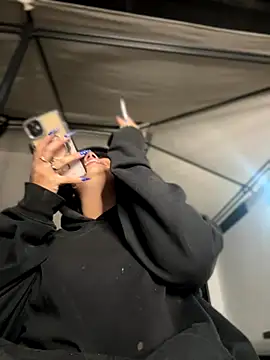 Scarlett-LS online show from 16, 9, 2025