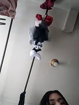 nikki grey online show from 20, 10, 2025