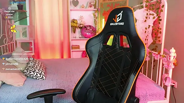 Snapshot of MizukiNoYoru chatting on 10, 3, 2025 MizukiNoYoru online show from 10, 3, 2025