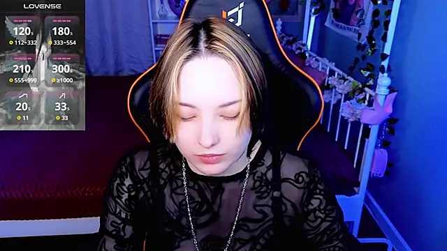 Akemi Sora  online show from 16, 1, 2026