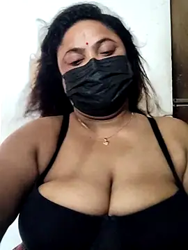 Snapshot of rani130 chatting on 30, 5, 2026 rani130 online show from 30, 5, 2026