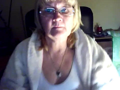 Snapshot of Violet5364 chatting on 1, 3, 2025 Violet5364 online show from 1, 3, 2025