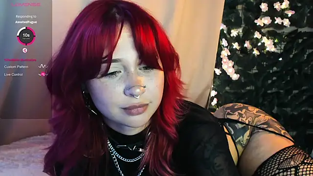 Snapshot of marynixoxo chatting on 8, 6, 2026 marynixoxo online show from 8, 6, 2026