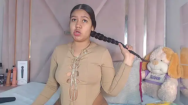 EvansDarling online show from 3, 12, 2025