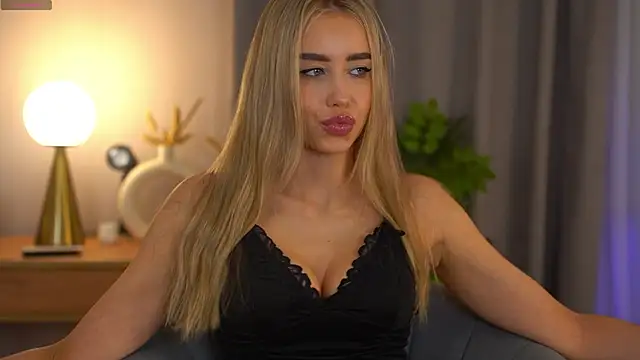  Spring Day  online show from 25, 3, 2026