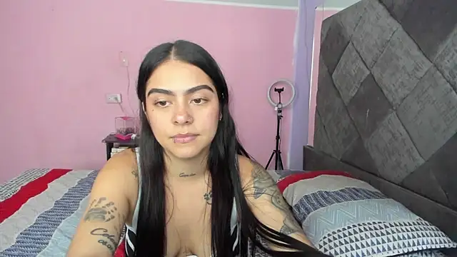 Snapshot of Malutedd chatting on 10, 9, 2025 Malutedd online show from 10, 9, 2025