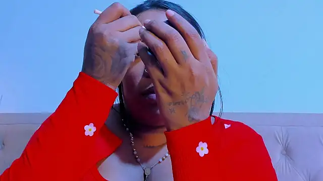 emma purple  online show from 17, 3, 2025