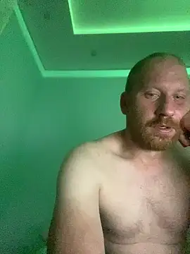 Snapshot of Krzysiekg123 chatting on 24, 10, 2025 Krzysiekg123 online show from 24, 10, 2025