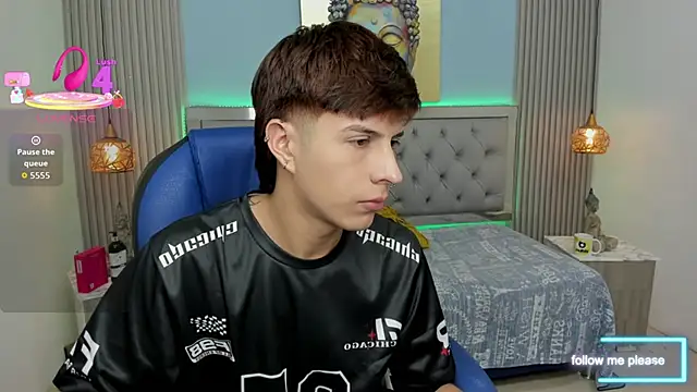 Estiv18  online show from 1, 12, 2025