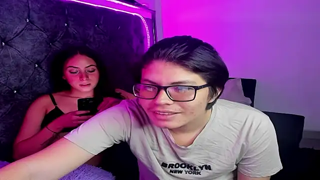 EmilyPacho  online show from 28, 11, 2025