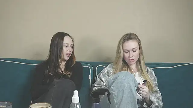 Snapshot of girlstirp chatting on 7, 3, 2025 girlstirp online show from 7, 3, 2025