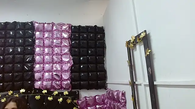 Snapshot of poisondost_hot chatting on 24, 9, 2025 poisondost hot online show from 24, 9, 2025