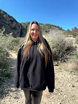 Snapshot of Mona_Plus chatting on 25, 2, 2026 Mona Plus online show from 25, 2, 2026