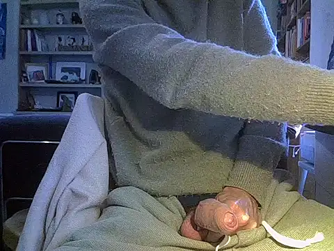 Snapshot of createur34 chatting on 25, 2, 2026 createur34 online show from 25, 2, 2026