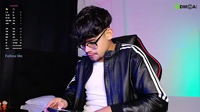 isaac-saenz online show from 21, 10, 2025