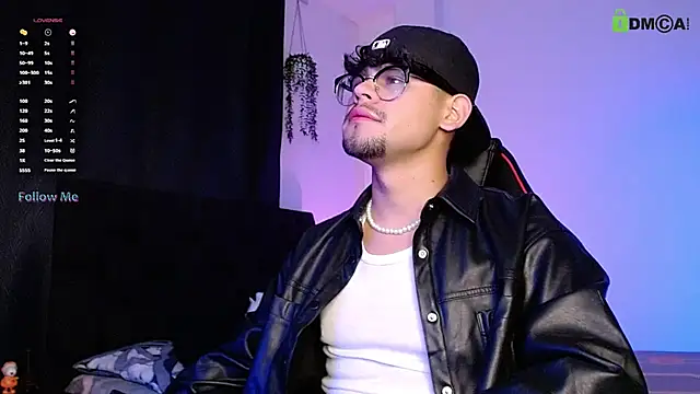 isaac-saenz online show from 1, 11, 2025