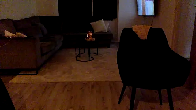 Snapshot of Bleueyez007 chatting on 22, 2, 2025 Bleueyez007 online show from 22, 2, 2025