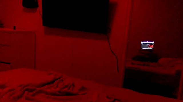 Snapshot of Bleueyez007 chatting on 7, 10, 2025 Bleueyez007 online show from 7, 10, 2025