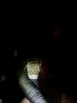 Snapshot of Bleueyez007 chatting on 13, 11, 2025 Bleueyez007 online show from 13, 11, 2025