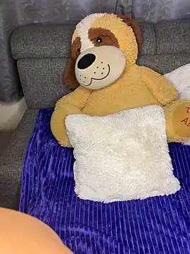 Snapshot of ZafiroKlein chatting on 18, 11, 2025 ZafiroKlein online show from 18, 11, 2025