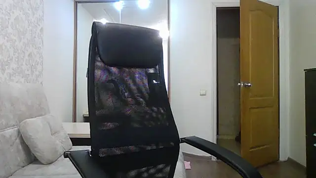 Victoria secrets  online show from 2, 3, 2025