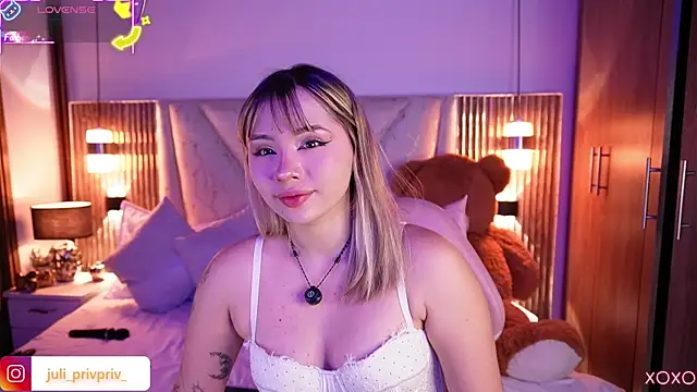 Snapshot of Julieta_priv chatting on 28, 2, 2026 Julieta priv online show from 28, 2, 2026