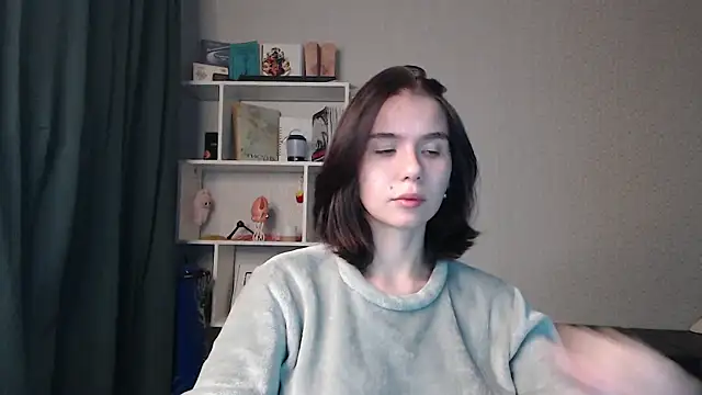 Snapshot of Anna-Sun chatting on 6, 5, 2026 Anna-Sun online show from 6, 5, 2026