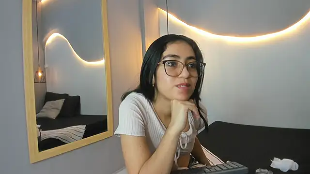 lucelly 15 online show from 24, 10, 2025