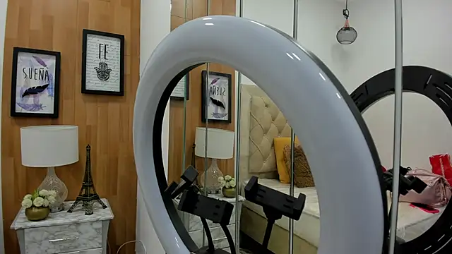 KimberlyBigBoobs online show from 10, 9, 2025