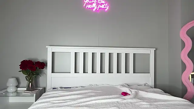 meggsworld online show from 25, 2, 2025