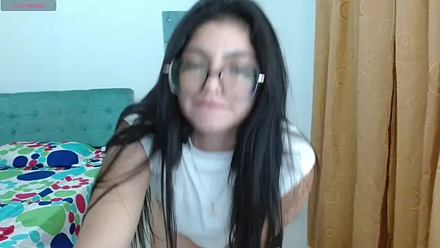 Violett 11 online show from 22, 3, 2025