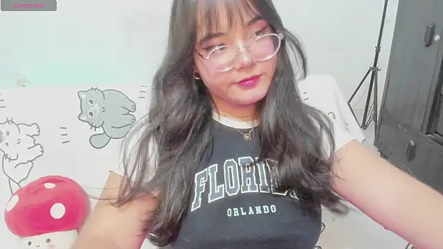 Snapshot of Naoko_7w7 chatting on 10, 7, 2026 Naoko 7w7 online show from 10, 7, 2026