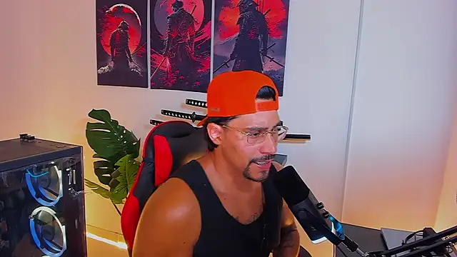 Valentino Dosantos  online show from 8, 7, 2026
