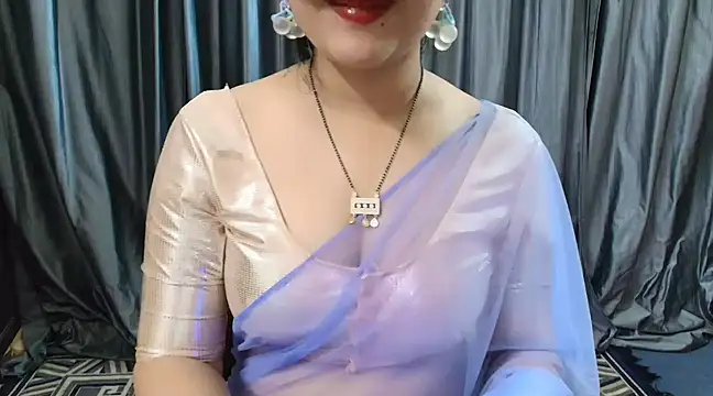 Snapshot of goldiwets chatting on 28, 2, 2025 goldiwets online show from 28, 2, 2025