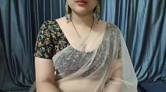 Snapshot of goldiwets chatting on 3, 3, 2025 goldiwets online show from 3, 3, 2025