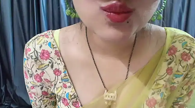 Snapshot of goldiwets chatting on 11, 3, 2025 goldiwets online show from 11, 3, 2025