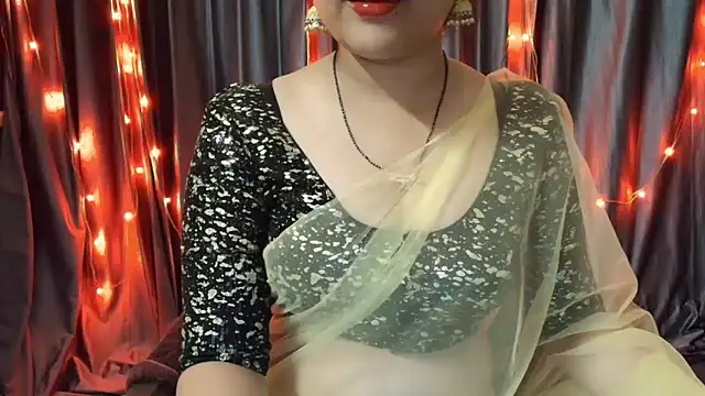 Snapshot of goldiwets chatting on 29, 10, 2025 goldiwets online show from 29, 10, 2025