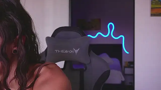 Snapshot of Limy_Sweet chatting on 27, 3, 2026 Limy Sweet online show from 27, 3, 2026