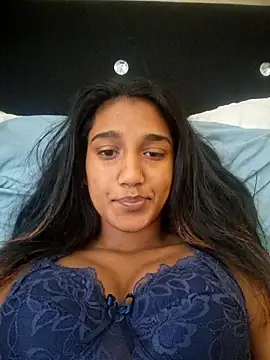 Snapshot of indianpink_lips chatting on 8, 11, 2025 indianpink lips online show from 8, 11, 2025