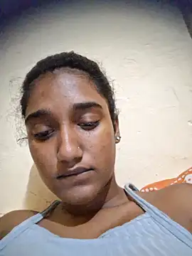 Snapshot of indianpink_lips chatting on 5, 12, 2025 indianpink lips online show from 5, 12, 2025