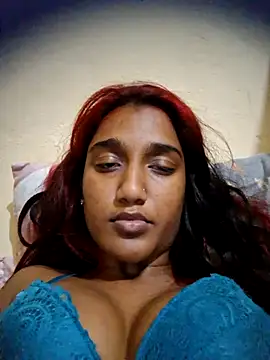 Snapshot of indianpink_lips chatting on 14, 12, 2025 indianpink lips online show from 14, 12, 2025