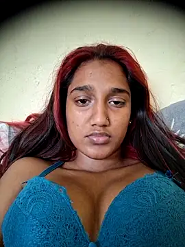 Snapshot of indianpink_lips chatting on 14, 12, 2025 indianpink lips online show from 14, 12, 2025