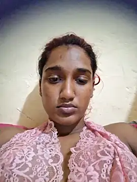 Snapshot of indianpink_lips chatting on 18, 12, 2025 indianpink lips online show from 18, 12, 2025