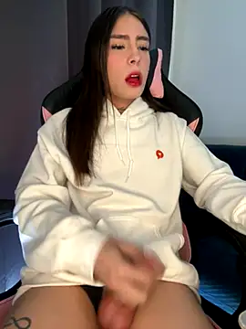 Snapshot of candycami19 chatting on 28, 9, 2025 candycami19 online show from 28, 9, 2025