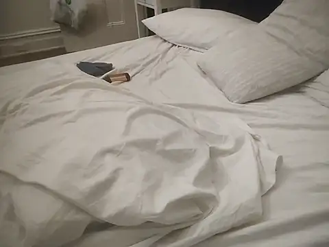 Snapshot of MystiqueRider chatting on 28, 2, 2025 MystiqueRider online show from 28, 2, 2025