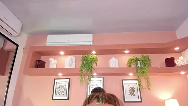 SofiaBennett  online show from 20, 4, 2026