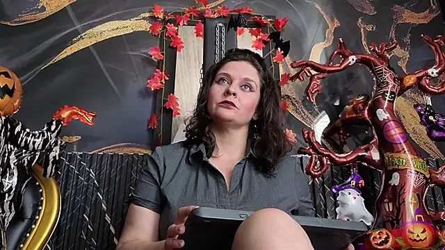 Snapshot of AmandaKovich chatting on 22, 10, 2025 AmandaKovich online show from 22, 10, 2025